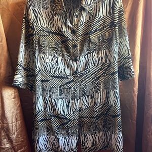 Un Jour d’Ailleurs Animal Print Button-Up Shirt XL